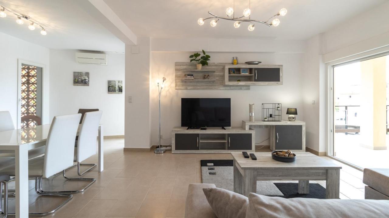 Modern 2 Bedroom Apartment 100 M From The Beach Javea Exterior photo